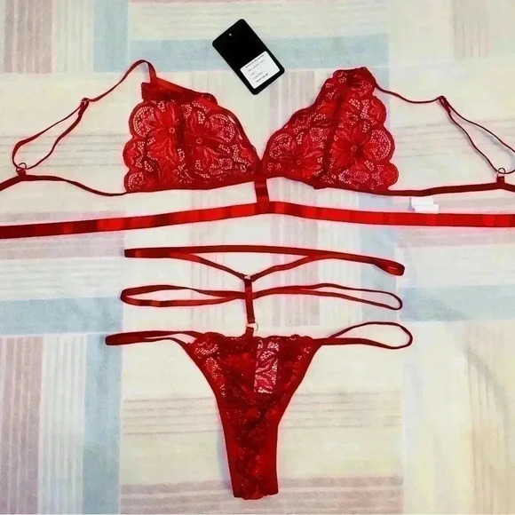 ๐ Cherry ๐ Red ๐ Sexy Lace Set for Modeling or just a Fun ๐คฉ๐๐๐ - Picture 3 of 11